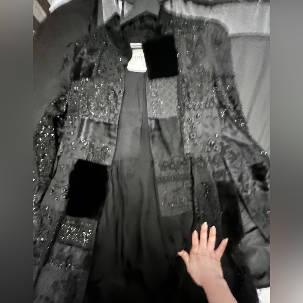 VALENTINO ONE OF A KIND WORN ON RUNWAY COAT